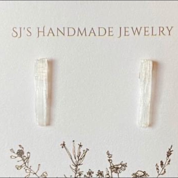Jewelry - NWT Selenite Blade Crystal Stud Earrings